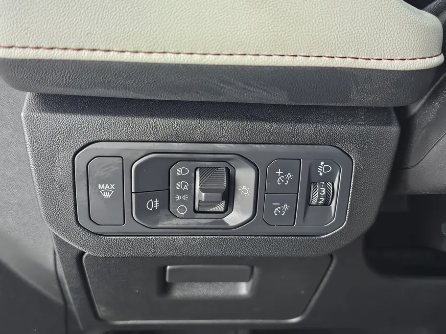 2023 Ford Taurus Trend 