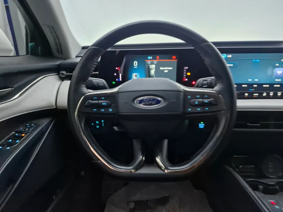 2023 Ford Taurus Trend 