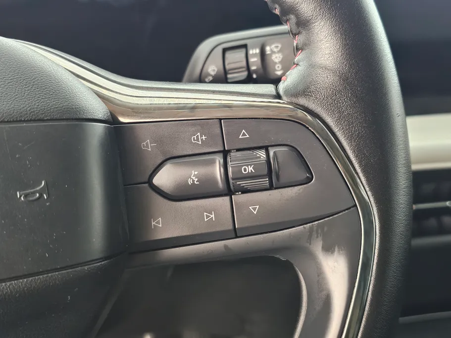 2023 Ford Taurus Trend 