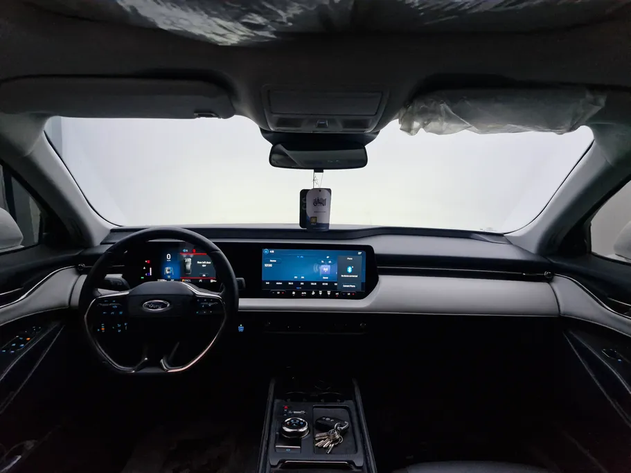 2023 Ford Taurus Trend 