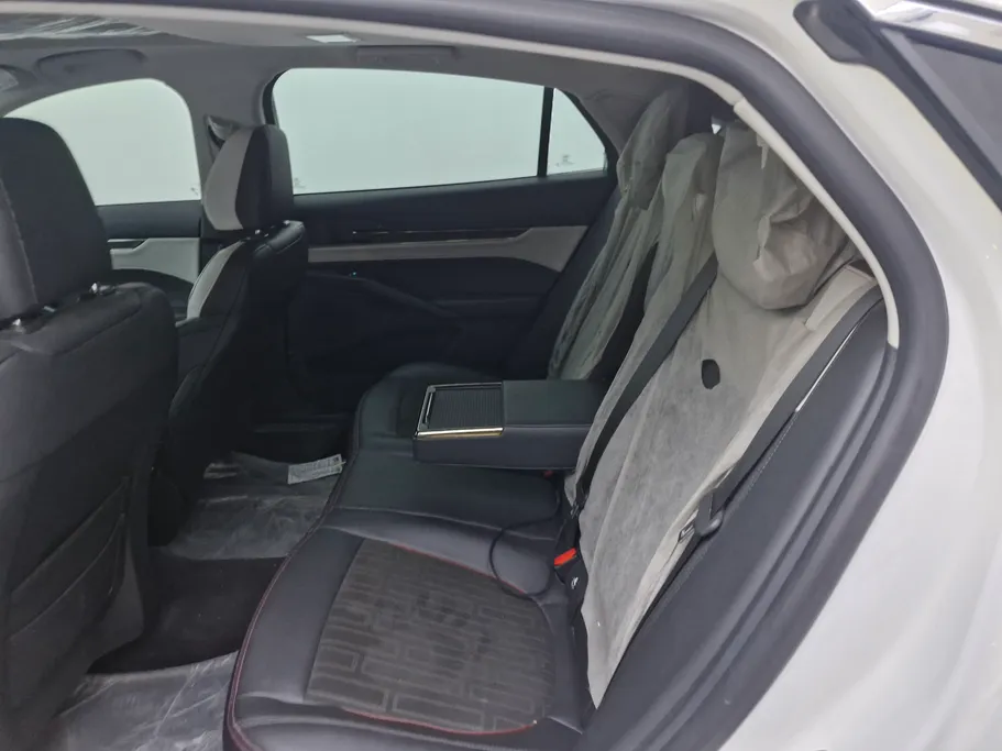 2023 Ford Taurus Trend 