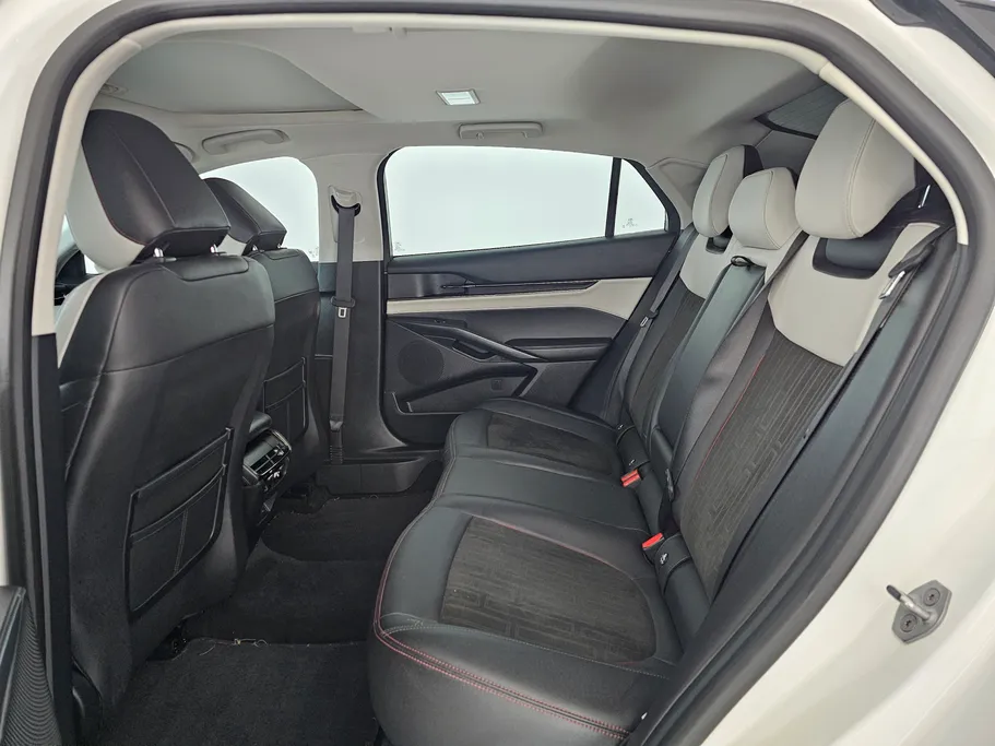 2023 Ford Taurus Trend 