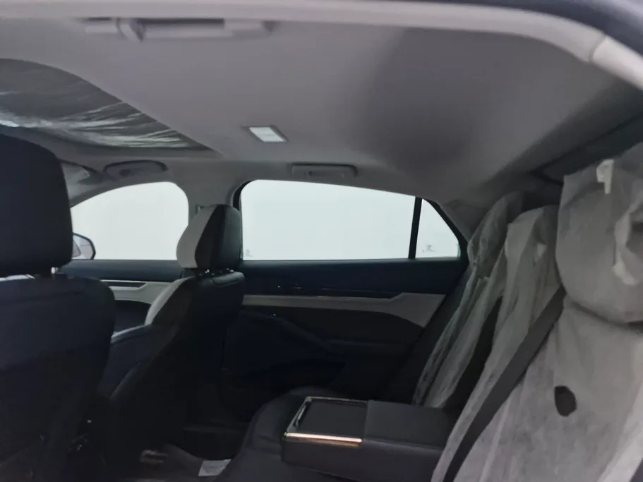 2023 Ford Taurus Trend 