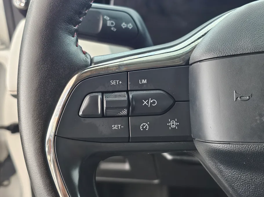 2023 Ford Taurus Trend 