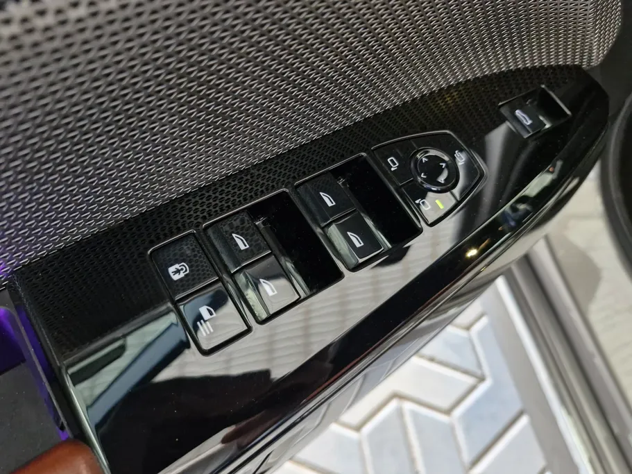 بي ام دبليو الفئة السابعة 735i 2023 