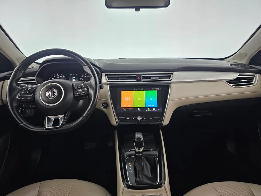 ام جي 5 LUX 2023 