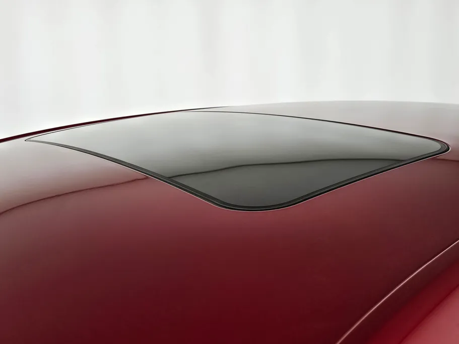 ام جي 5 LUX 2023 