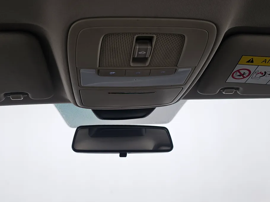 ام جي 5 LUX 2023 