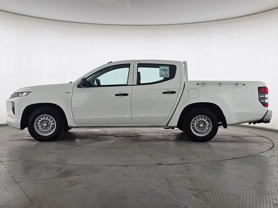 2021 Mitsubishi L200 DC 4x2 Diesel 