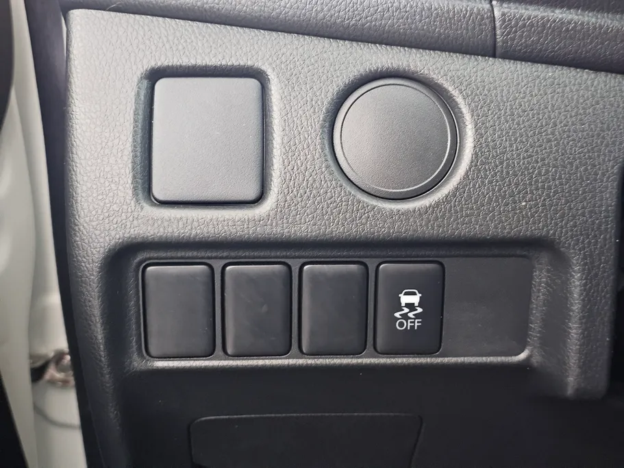 2021 Mitsubishi L200 DC 4x2 Diesel 