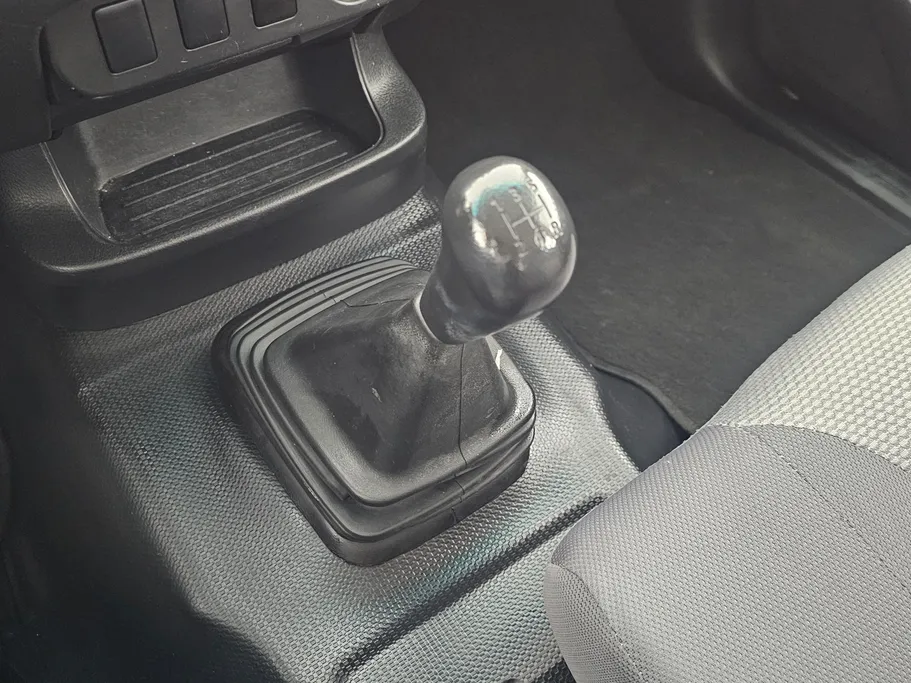 2021 Mitsubishi L200 DC 4x2 Diesel 