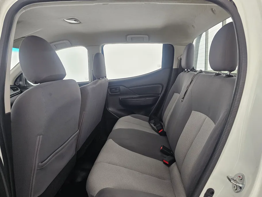 2021 Mitsubishi L200 DC 4x2 Diesel 