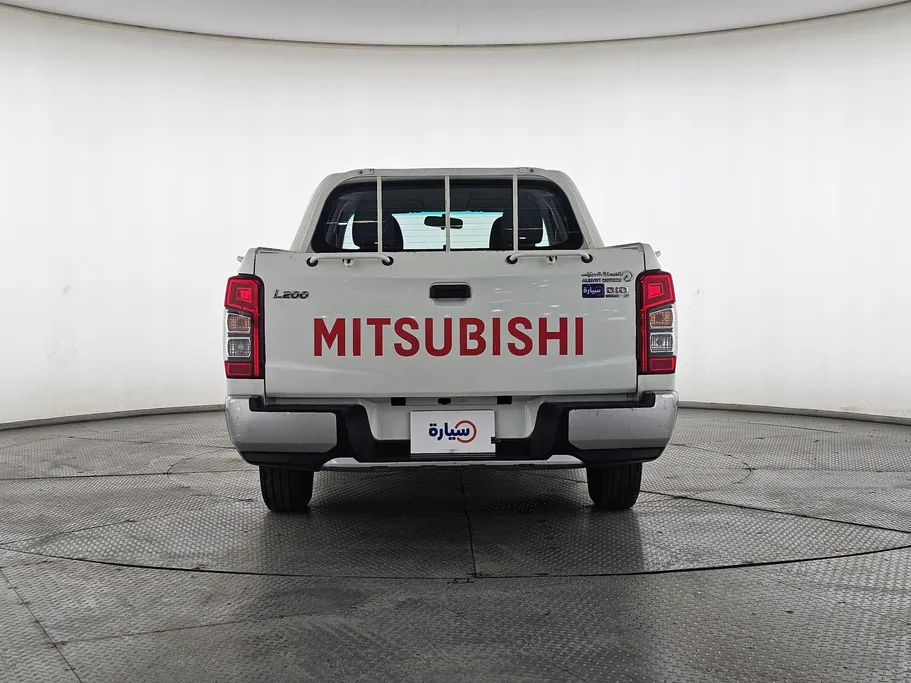 2021 Mitsubishi L200 DC 4x2 Diesel 
