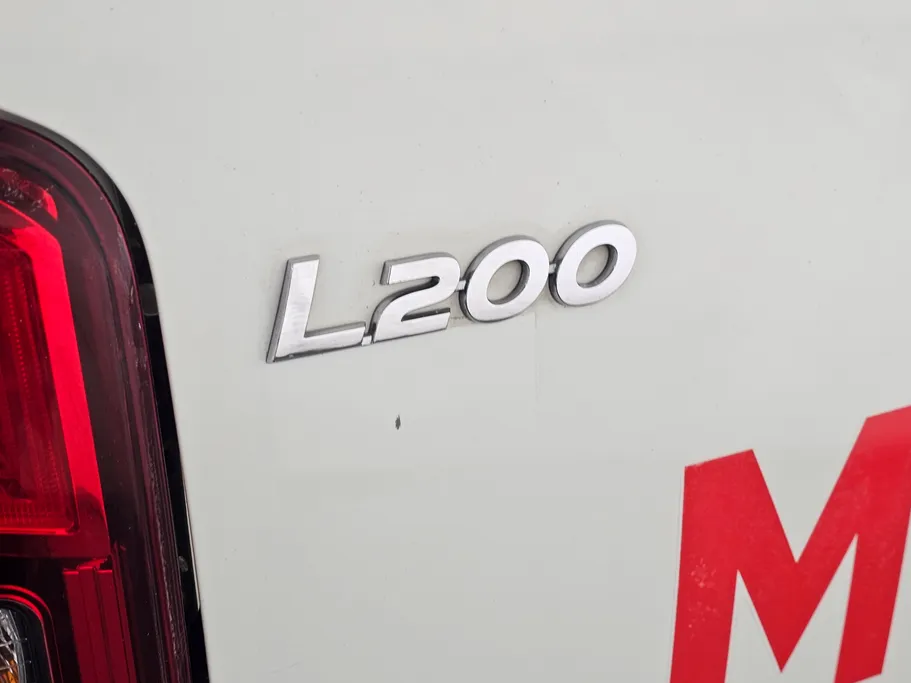 2021 Mitsubishi L200 DC 4x2 Diesel 