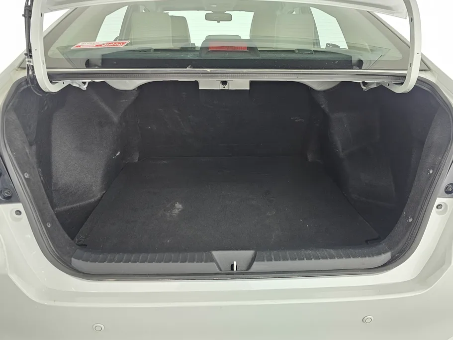 2023 Toyota Yaris  Y 