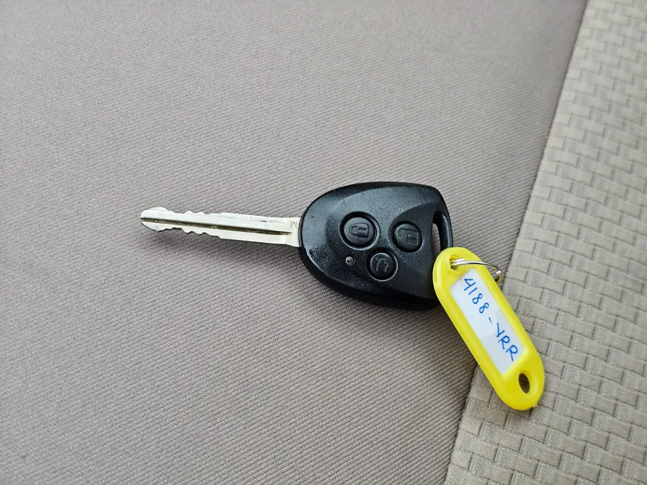 2023 Toyota Yaris  Y 