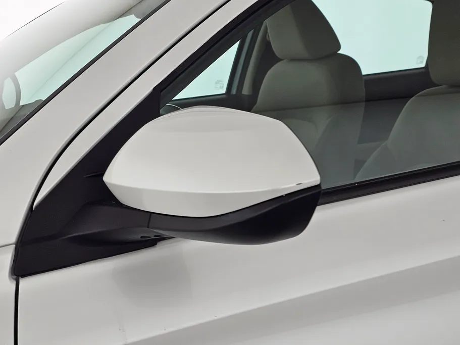 2023 Toyota Yaris  Y 