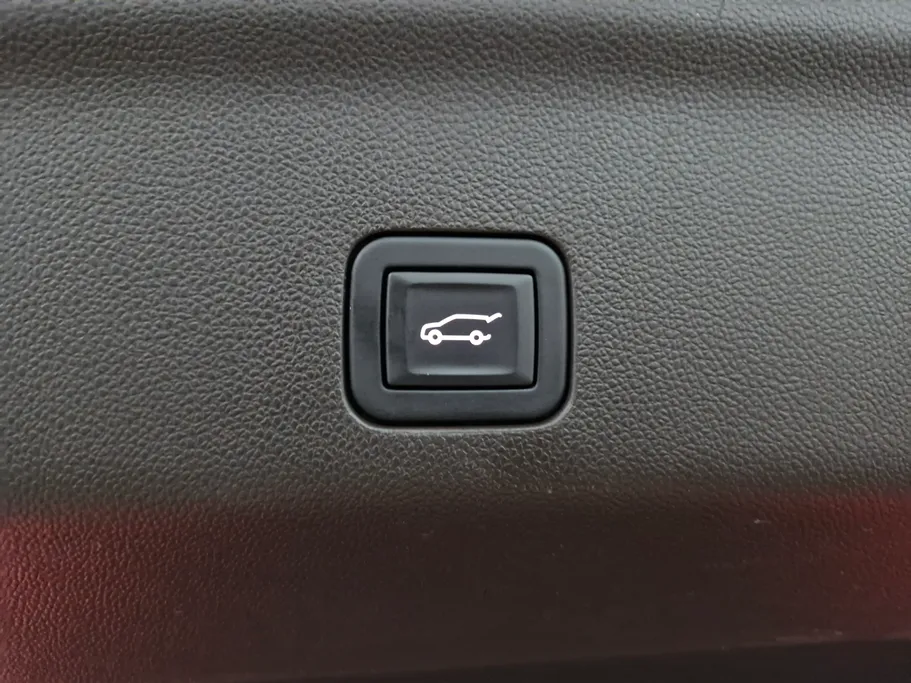 جي إم سي  يوكن SLE 2023 