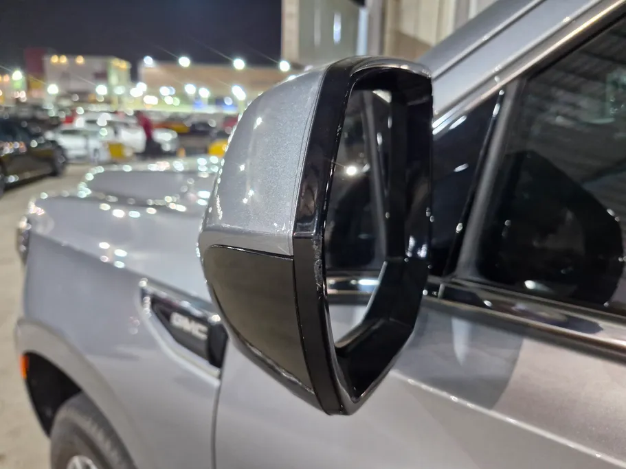 جي إم سي  يوكن SLE 2023 