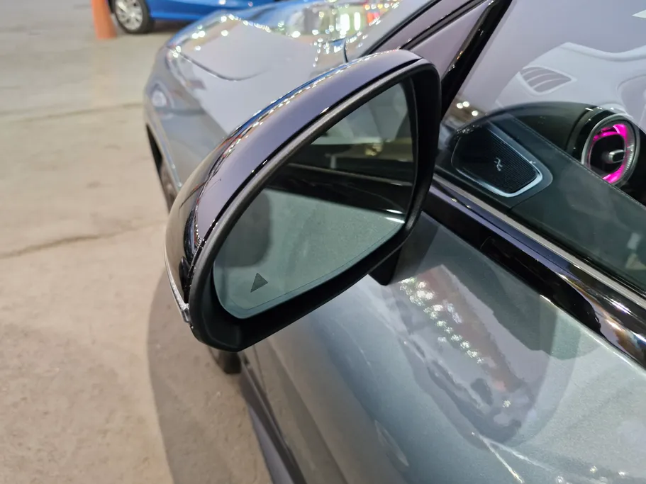 2026 Mercedes GLC 300 