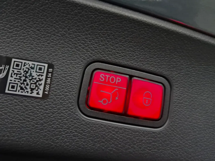 2026 Mercedes GLC 300 