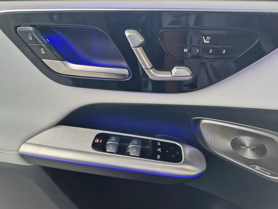 2026 Mercedes GLC 300 