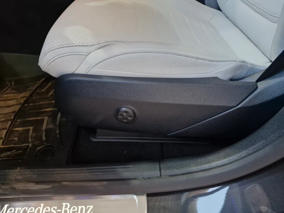 2026 Mercedes GLC 300 