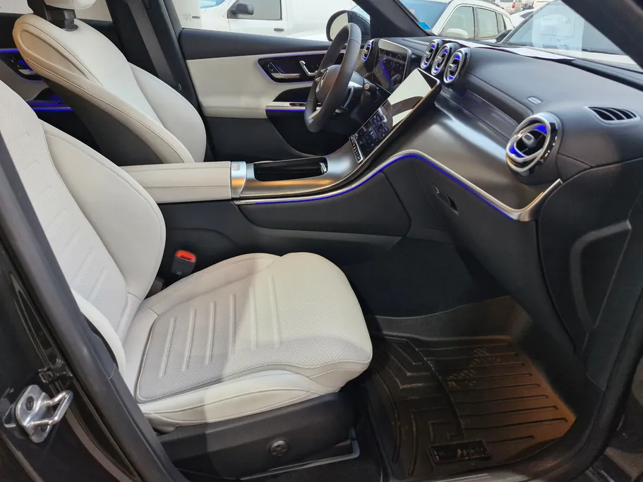 2026 Mercedes GLC 300 