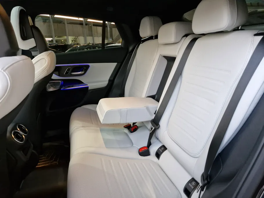 2026 Mercedes GLC 300 