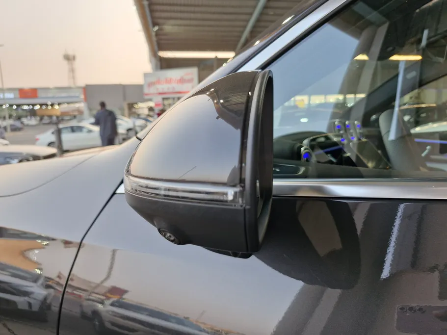 2026 Mercedes GLC 300 