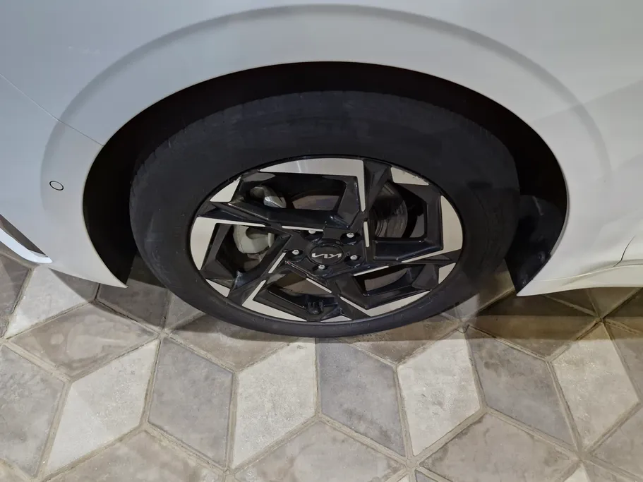2024 Kia K5 GLS 