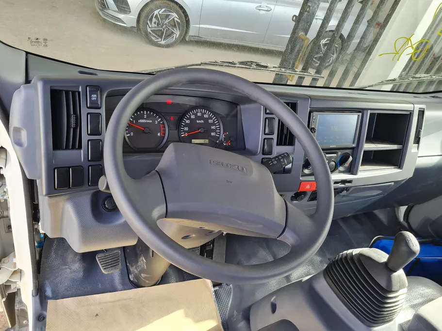 2025 Isuzu Dyna شاص طويل 