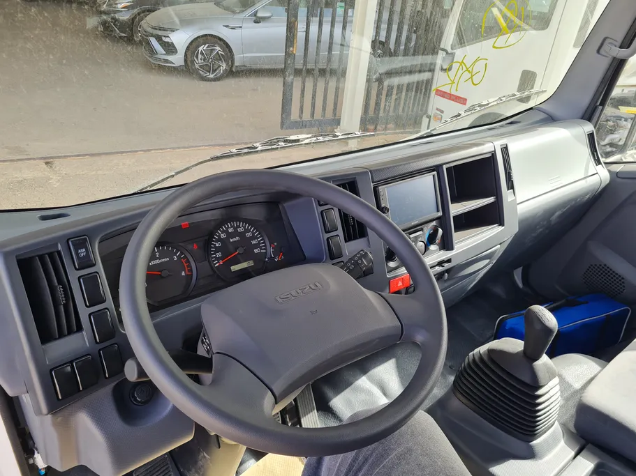 2025 Isuzu Dyna شاص طويل 