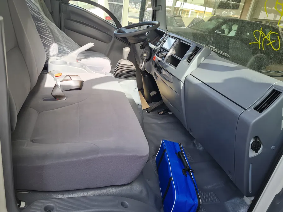 2025 Isuzu Dyna شاص طويل 