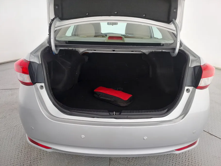 2019 Toyota Yaris  Y 