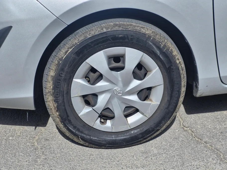 2019 Toyota Yaris  Y 