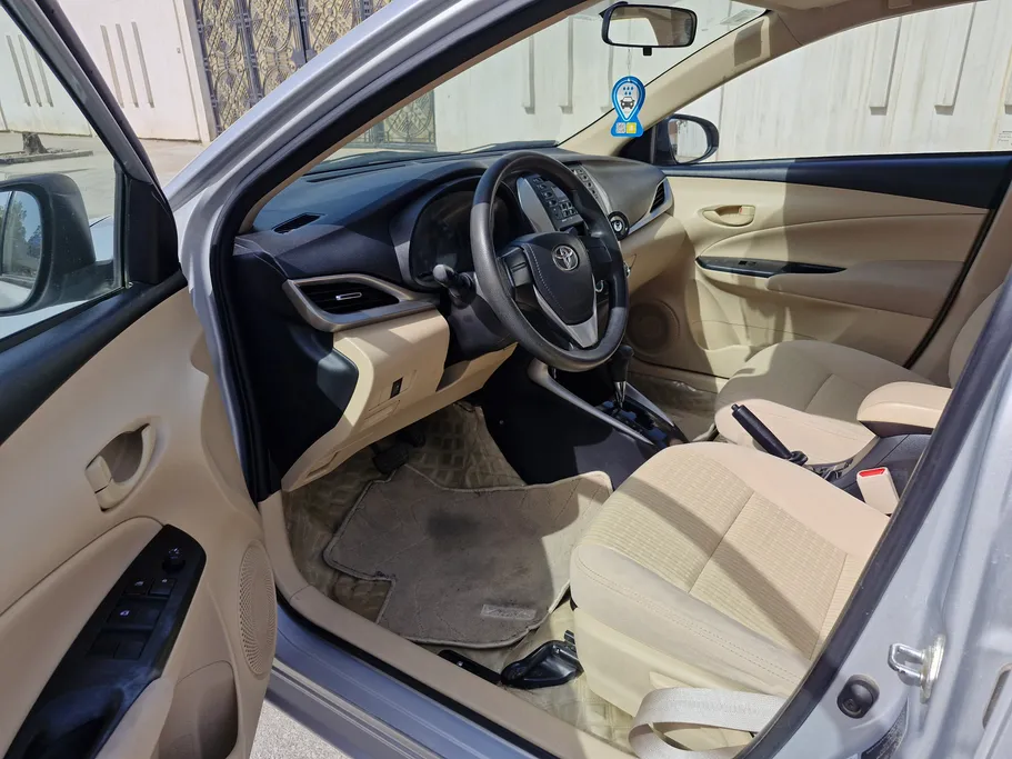 2019 Toyota Yaris  Y 