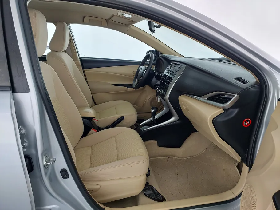 2019 Toyota Yaris  Y 