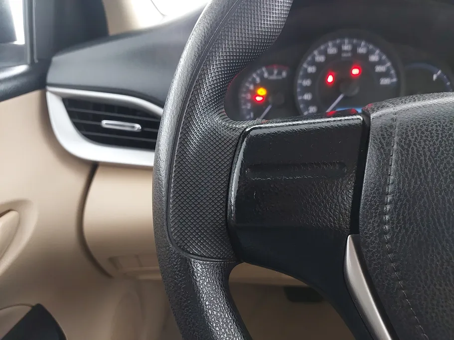 2019 Toyota Yaris  Y 