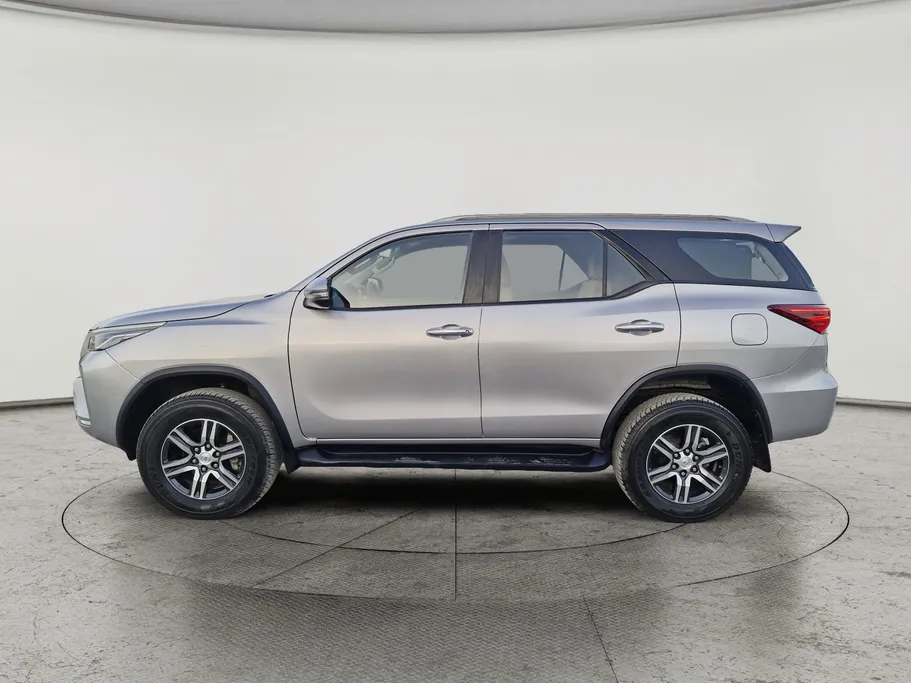 2024 Toyota Fortuner GX 