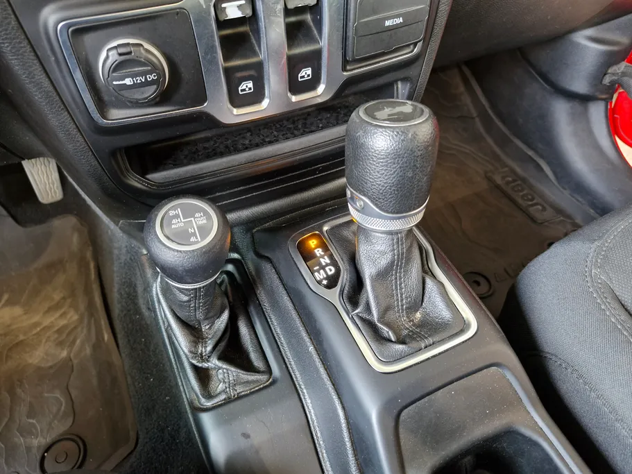 جيب رانجلر سبورت 2021 