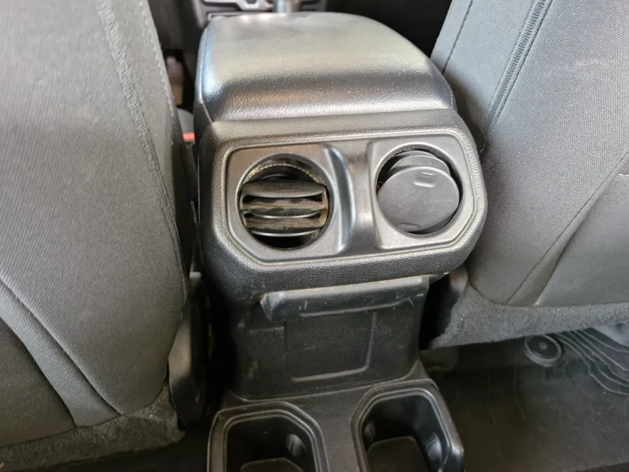 جيب رانجلر سبورت 2021 