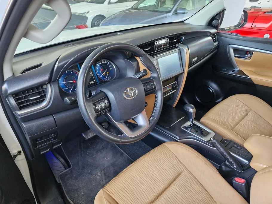 تويوتا فورتشنر VX1 2023 