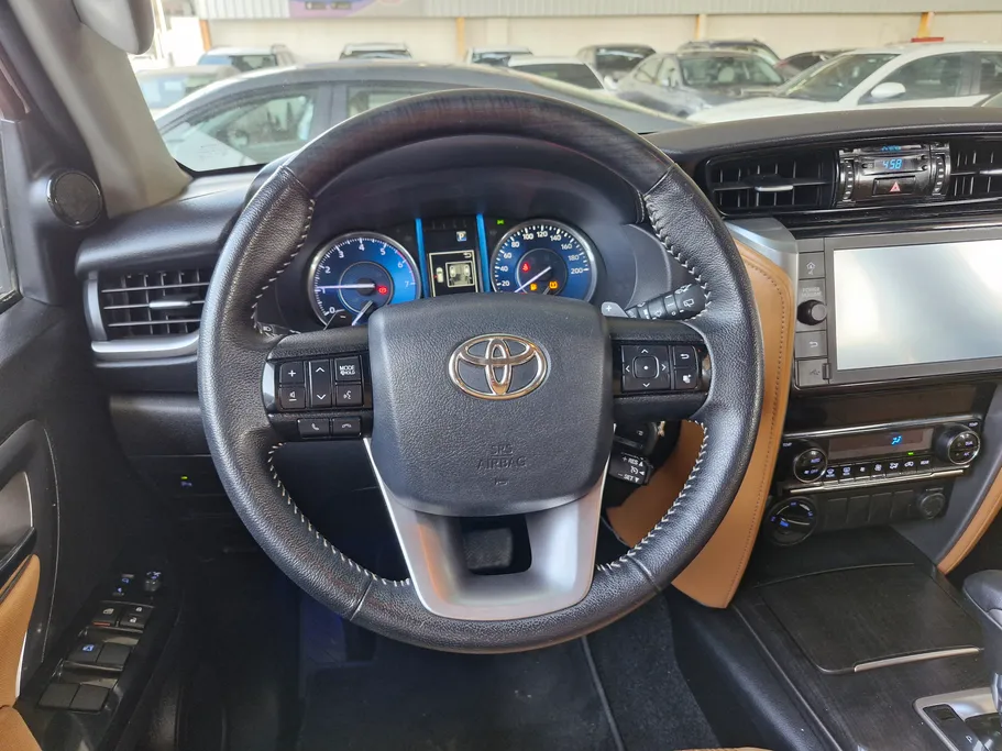 تويوتا فورتشنر VX1 2023 