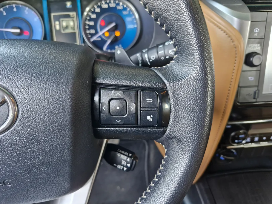 تويوتا فورتشنر VX1 2023 