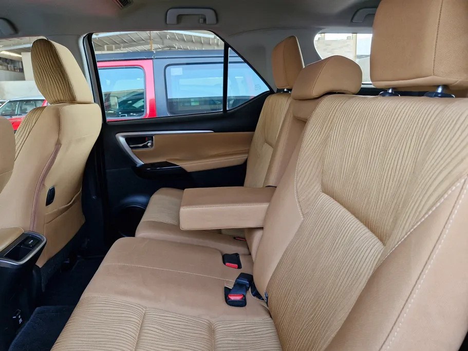 تويوتا فورتشنر VX1 2023 