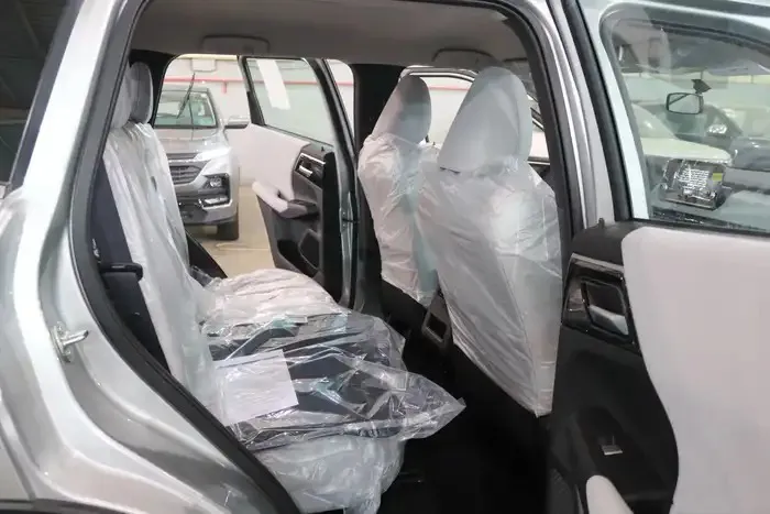 ميتسوبيشي اوتلاندر الشكل الجديد MID LINE 2025 