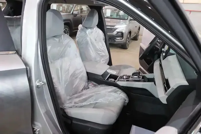 ميتسوبيشي اوتلاندر الشكل الجديد MID LINE 2025 