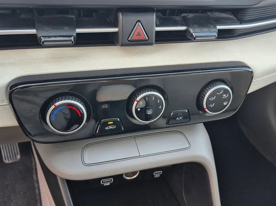 2024 Hyundai Accent Fleet 