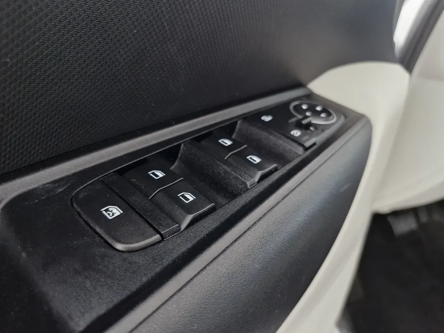 كيا سونيت LX 2023 